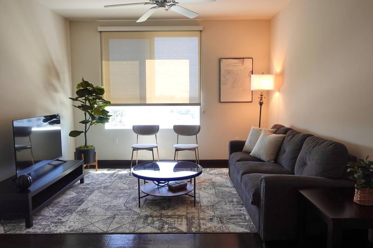 One Bedroom Gem In Weho Apartment *